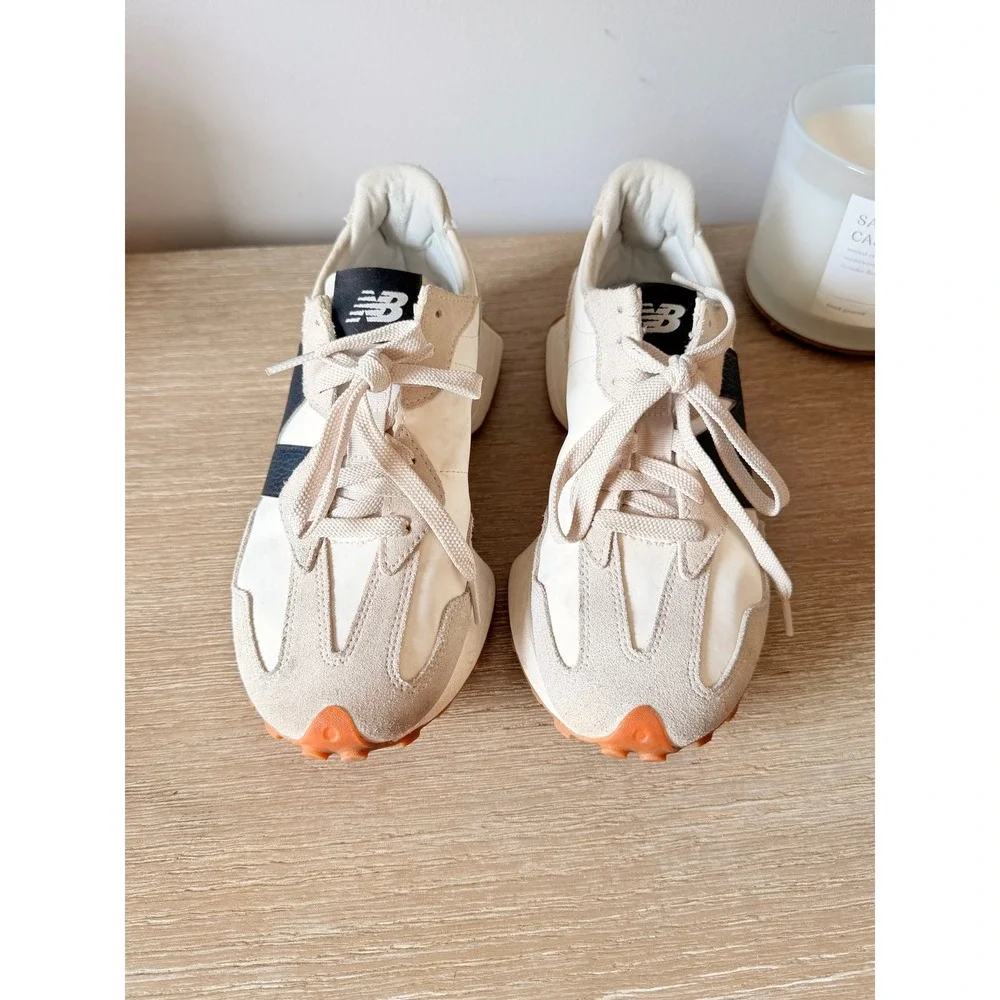 New Balance 327 Sneakers Womens Cream Off White Black Size 8.5 - Picture 2 of 7